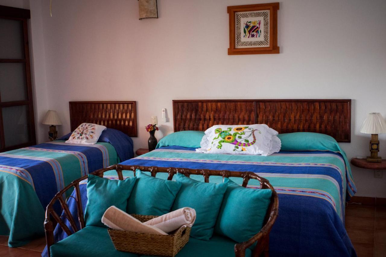 Casa Adriana Hotel Сиуатанехо Екстериор снимка